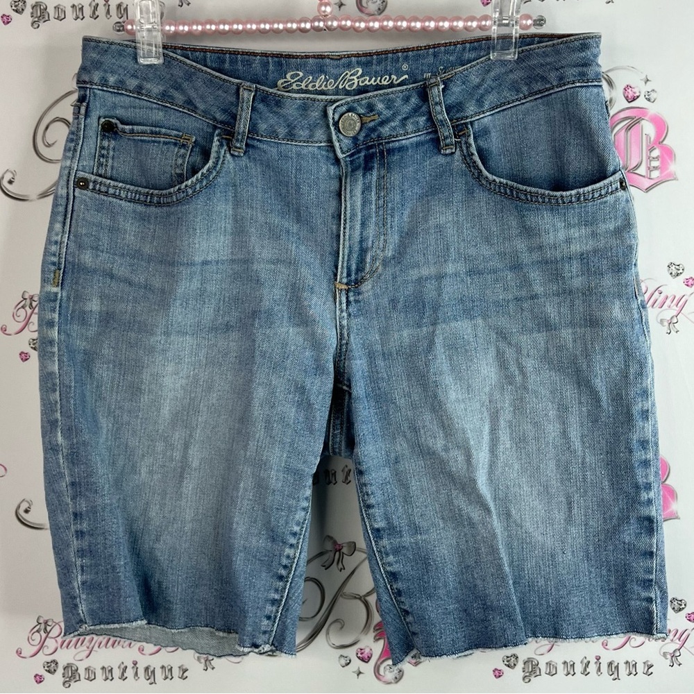 Eddie Bauer shorts slightly curvy women’s Denim Shorts distressed dyed